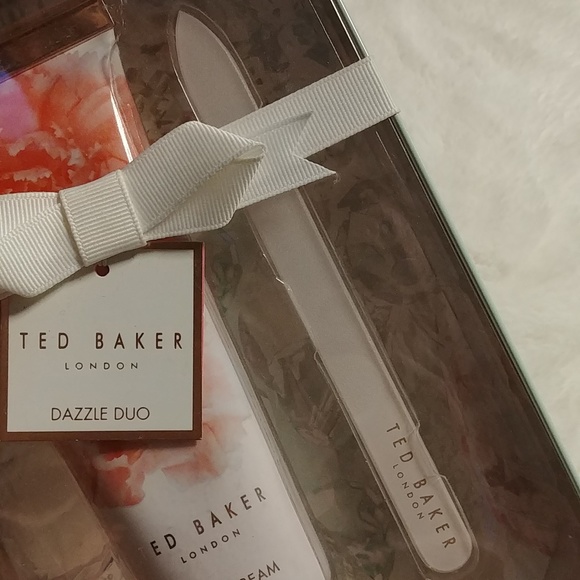 NEW Ted Baker Lotion and Glass Nail File in Tin - Picture 2 of 4